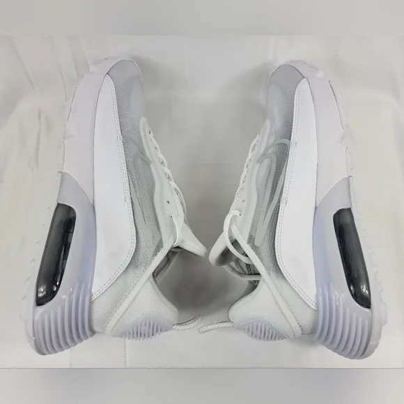 Nike Air Max 2090 Triple White Athletic Shoes Sneakers Mens Size 10.5 BV9977-100 - Picture 9 of 12